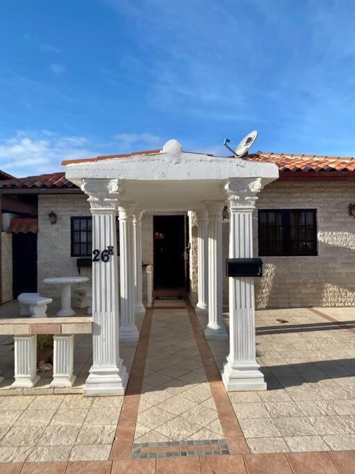 3-Bedroom Villa With A Jacuzzi Noord Zewnętrze zdjęcie